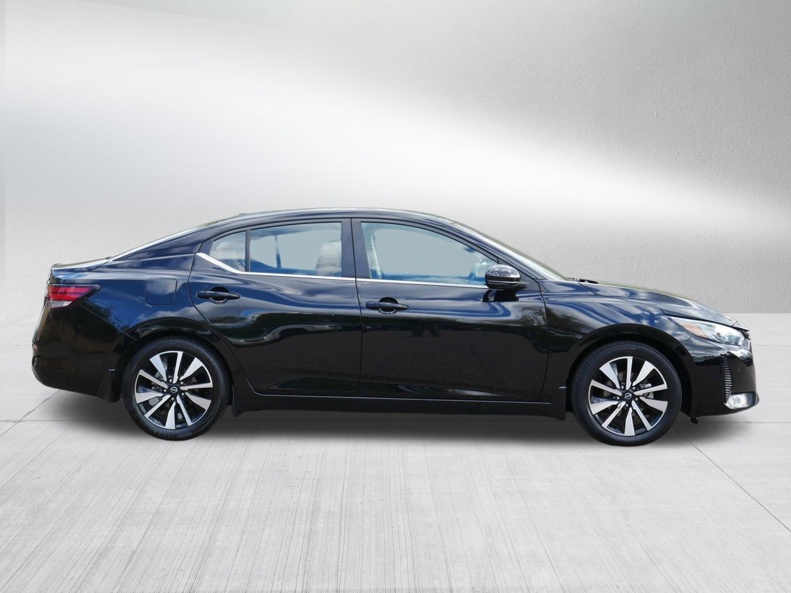 Certified 2024 Nissan Sentra SV w/ SV Premium Package FWD image 8