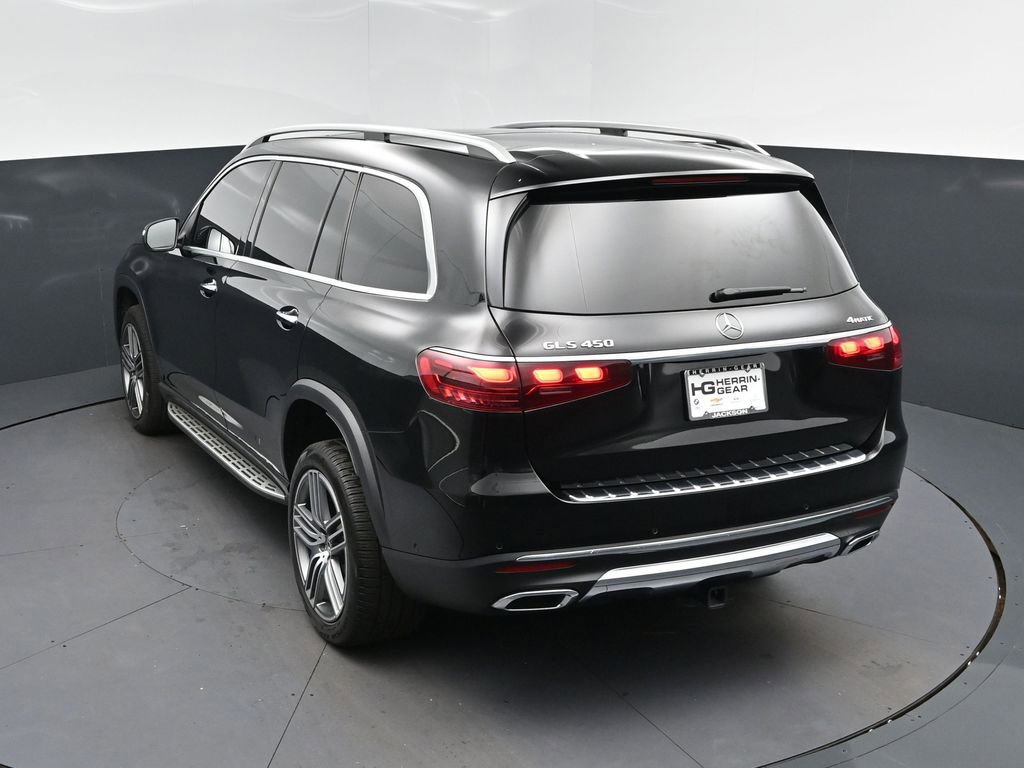 Used 2025 Mercedes-Benz GLS 450 4MATIC image 32