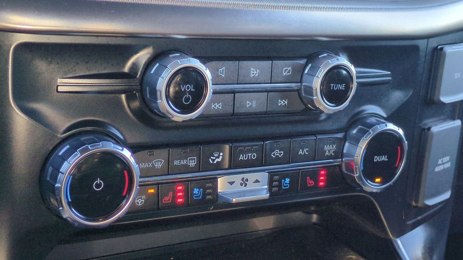 Used 2023 Ford F150 Raptor image 31