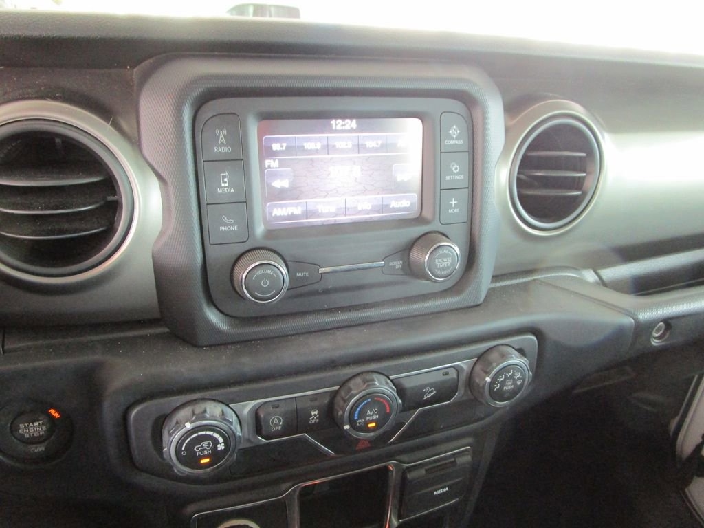 Used 2019 Jeep Wrangler Unlimited Sport image 28