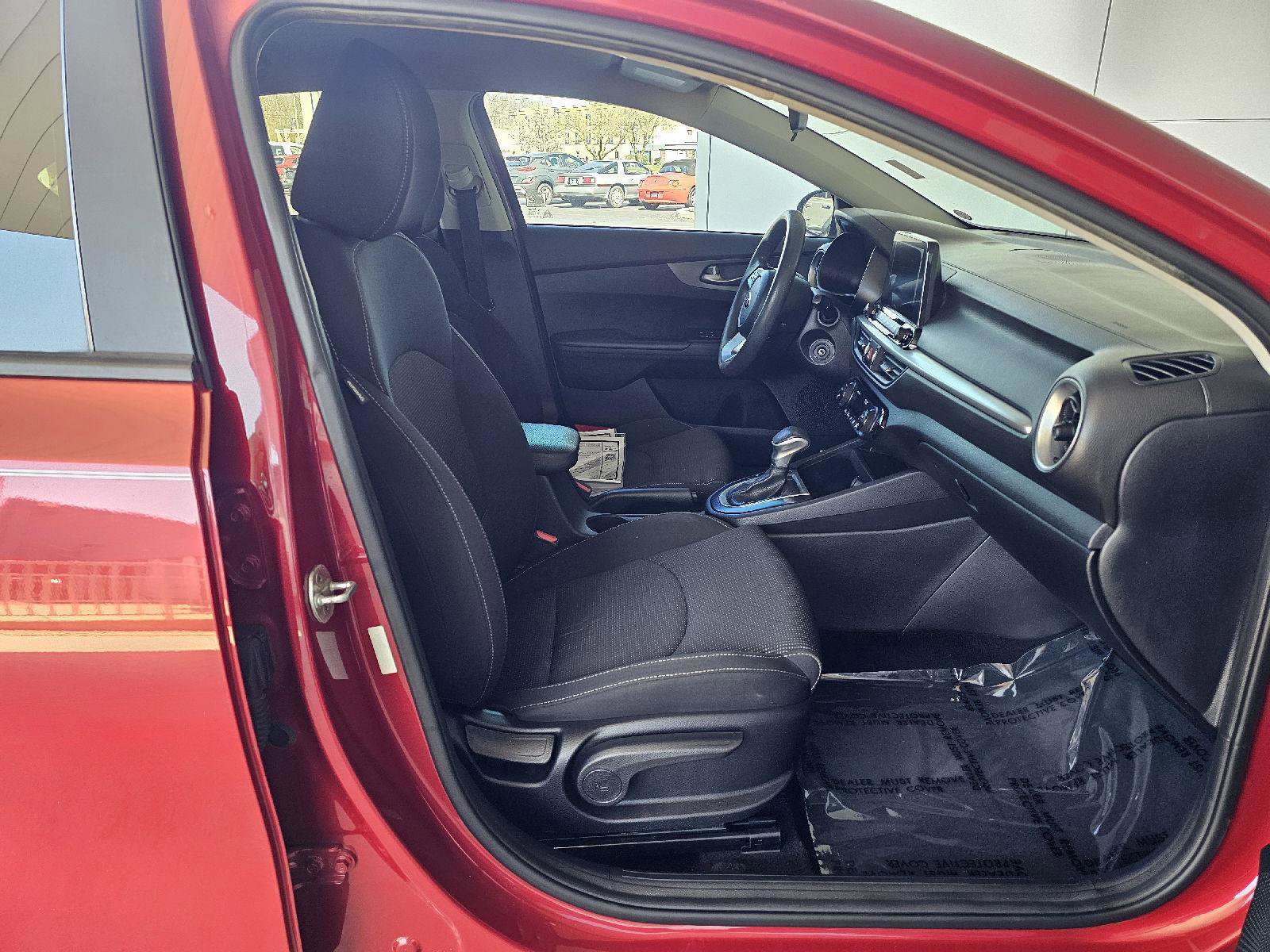 Used 2019 Kia Forte LXS image 12