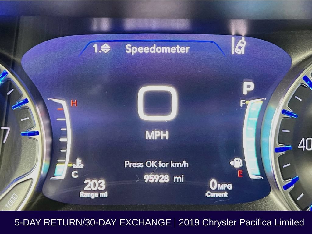 Used 2019 Chrysler Pacifica Limited w/ Advanced Safetytec Group FWD image 16