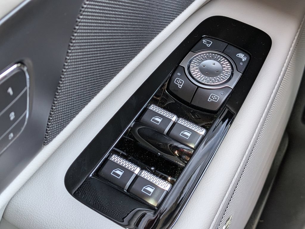 New 2026 Lincoln Nautilus Reserve w/ Jet Appearance Package AWD/4WD image 28