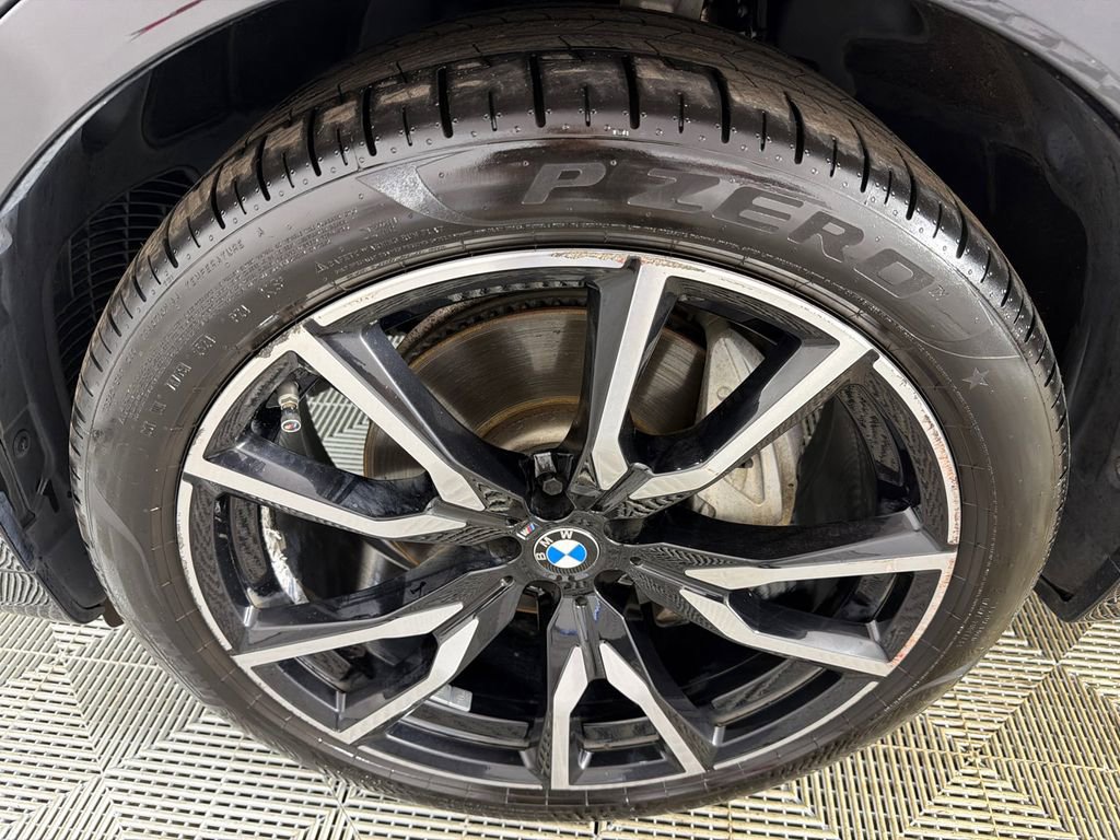 Used 2020 BMW X7 xDrive40i w/ M Sport Package image 13