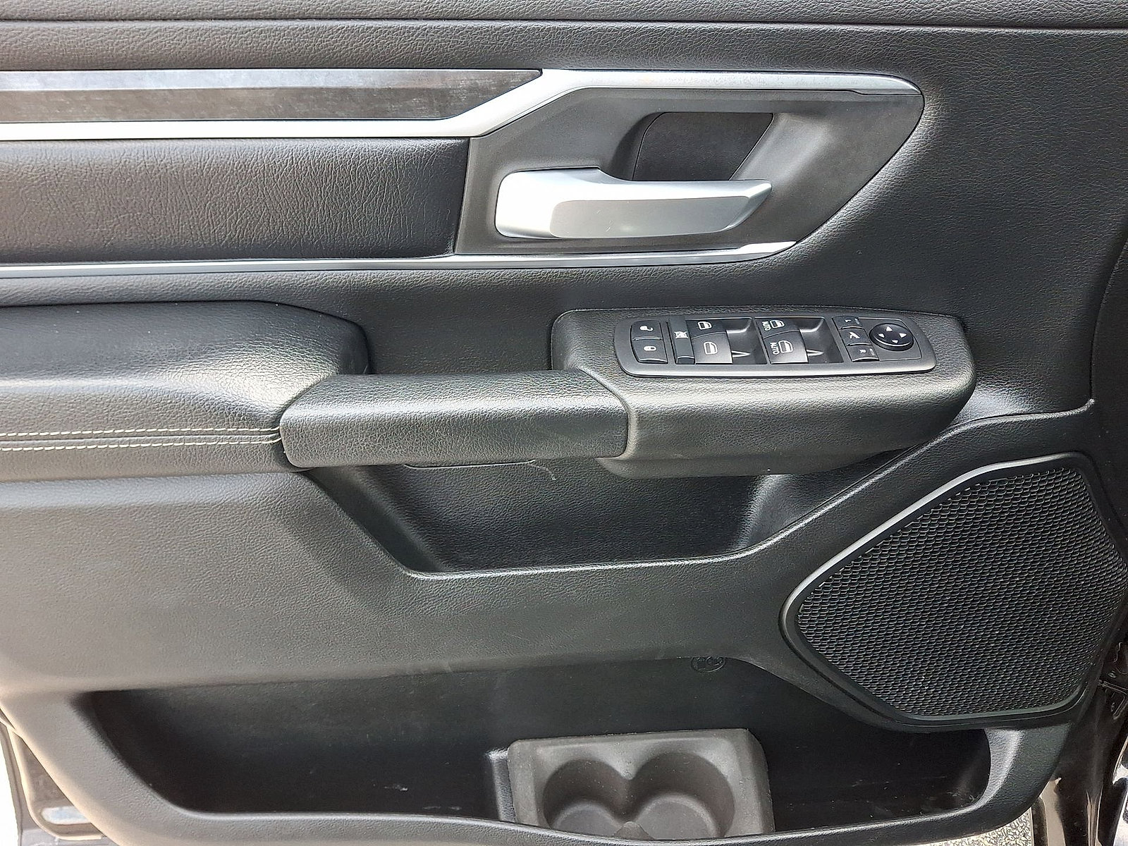 Used 2019 RAM 1500 Big Horn AWD/4WD image 10