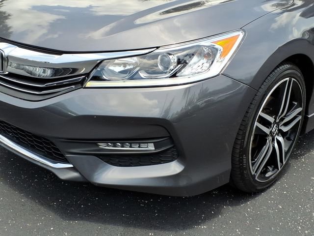 Used 2017 Honda Accord Sport image 17