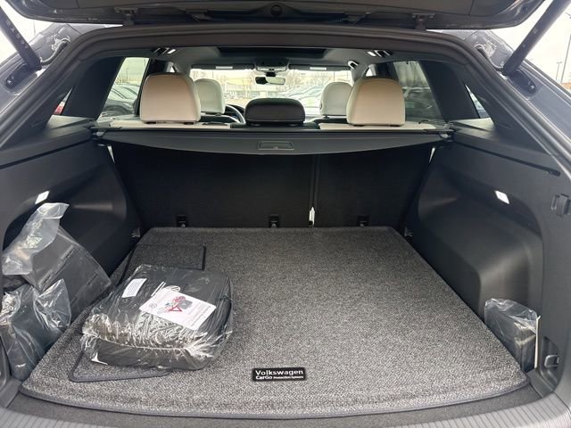 New 2026 Volkswagen Atlas Cross Sport SEL Premium R-Line image 23