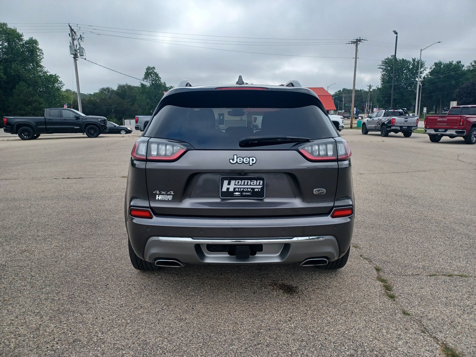 Used 2019 Jeep Cherokee Overland w/ Technology Group AWD/4WD image 4