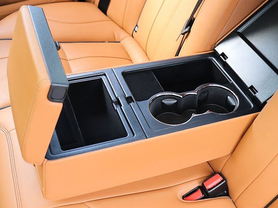 Used 2015 Jaguar XJ L Portfolio AWD/4WD image 25