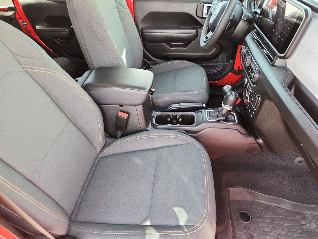 Used 2024 Jeep Wrangler Sport image 15