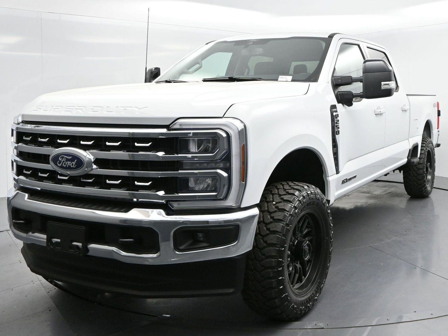 Used 2024 Ford F250 Lariat AWD/4WD image 3