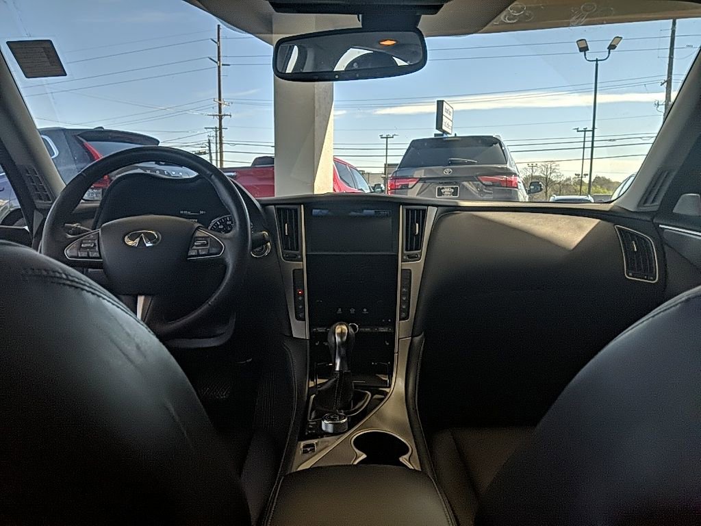 Used 2017 INFINITI Q50 3.0t Premium w/ 3.0T Premium Plus Package AWD/4WD image 16