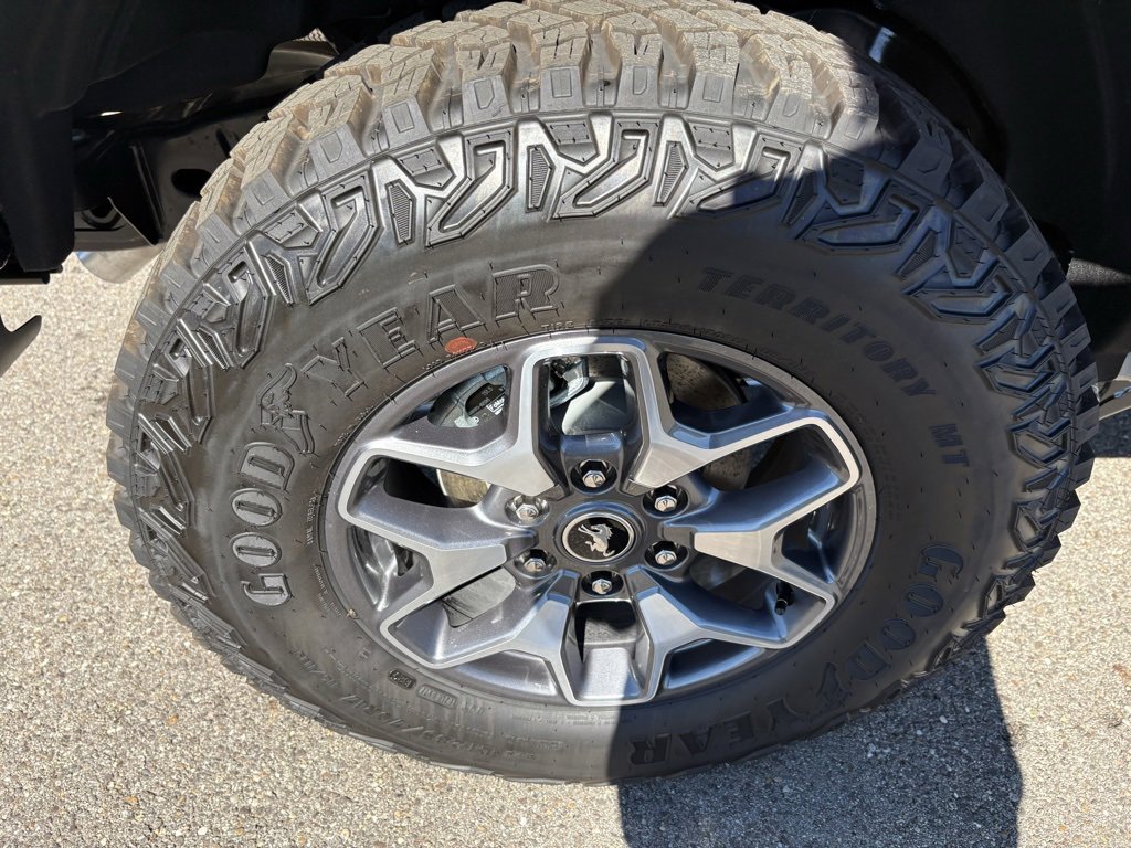 New 2025 Ford Bronco Badlands image 15