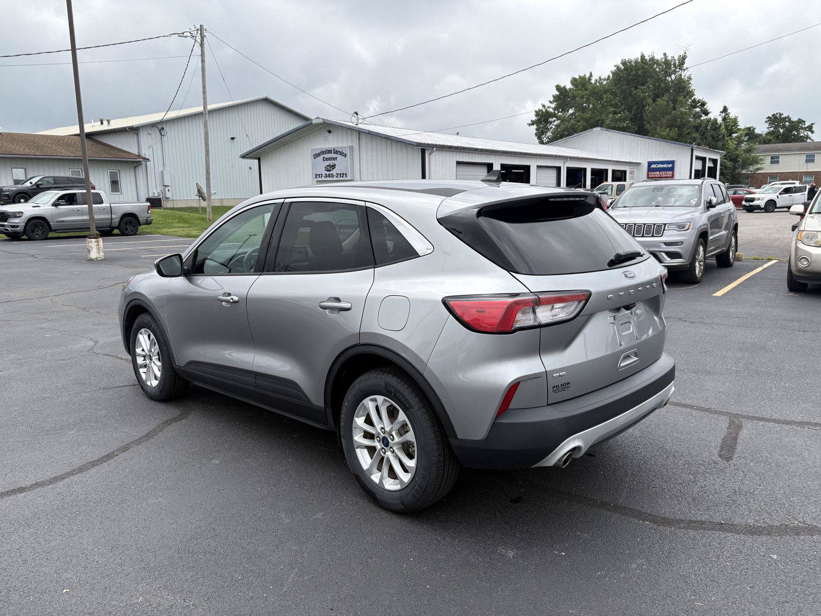 Used 2021 Ford Escape SE w/ Convenience Package FWD image 23