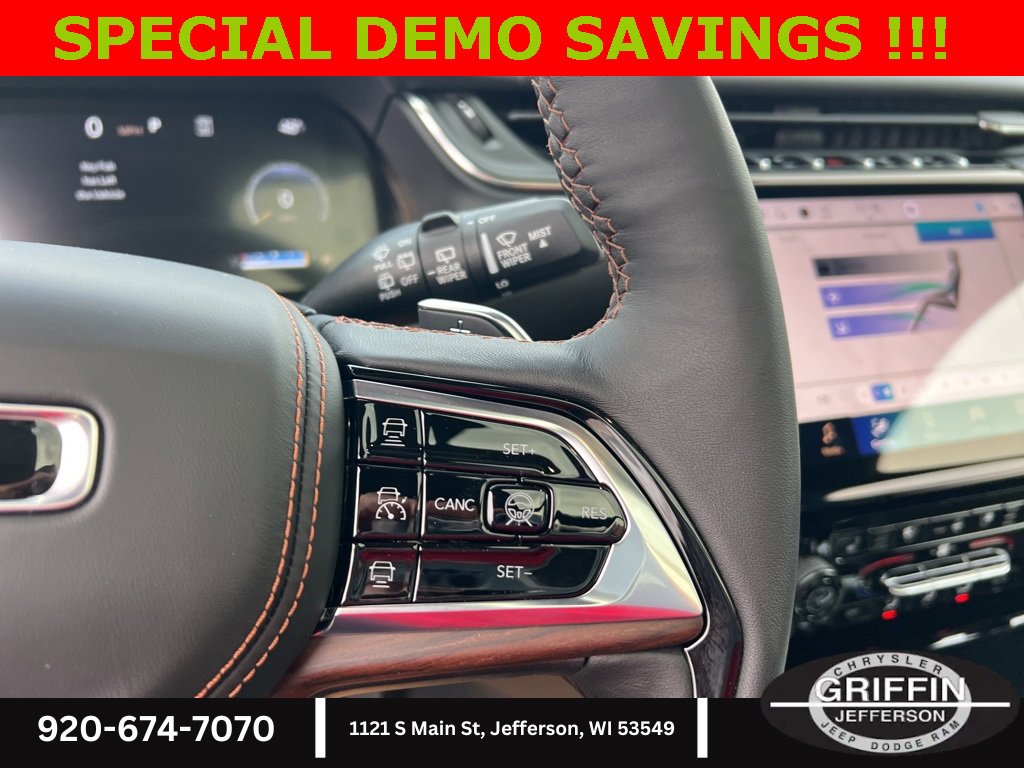 New 2025 Jeep Grand Cherokee L Summit w/ Obsidian Package image 25