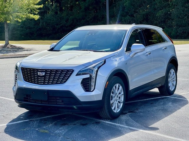 Certified 2022 Cadillac XT4 Luxury w/ Cold Weather Package
