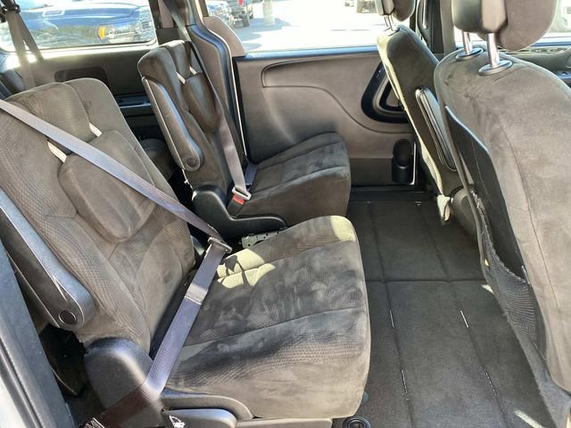 Used 2015 Dodge Grand Caravan SE FWD image 18