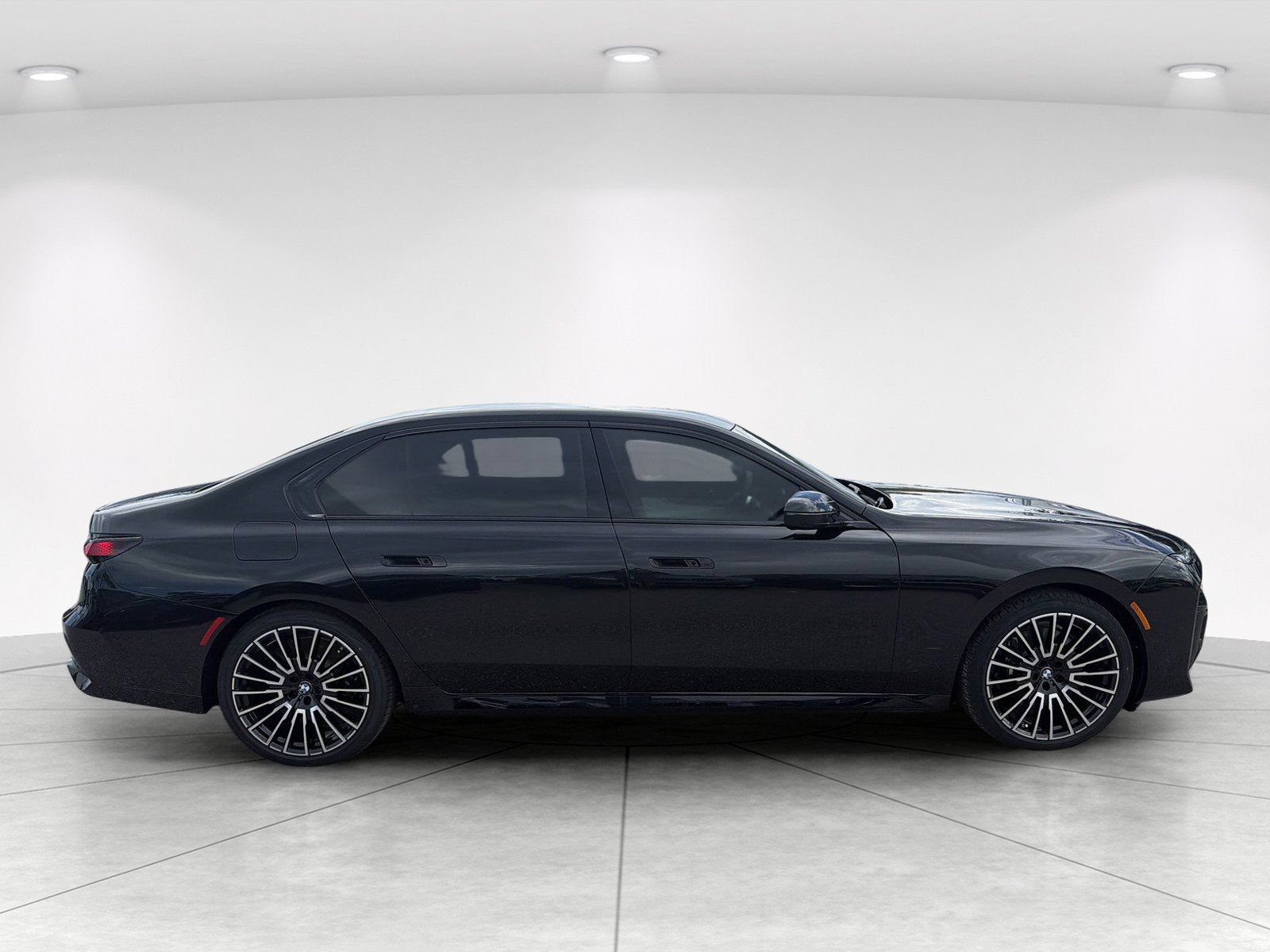 New 2026 BMW 760i xDrive AWD/4WD image 3