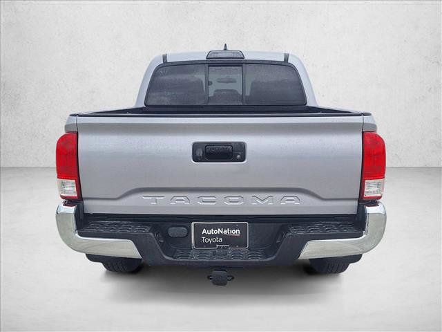 Used 2017 Toyota Tacoma SR5 w/ SR5 Appearance Package (SM) image 6