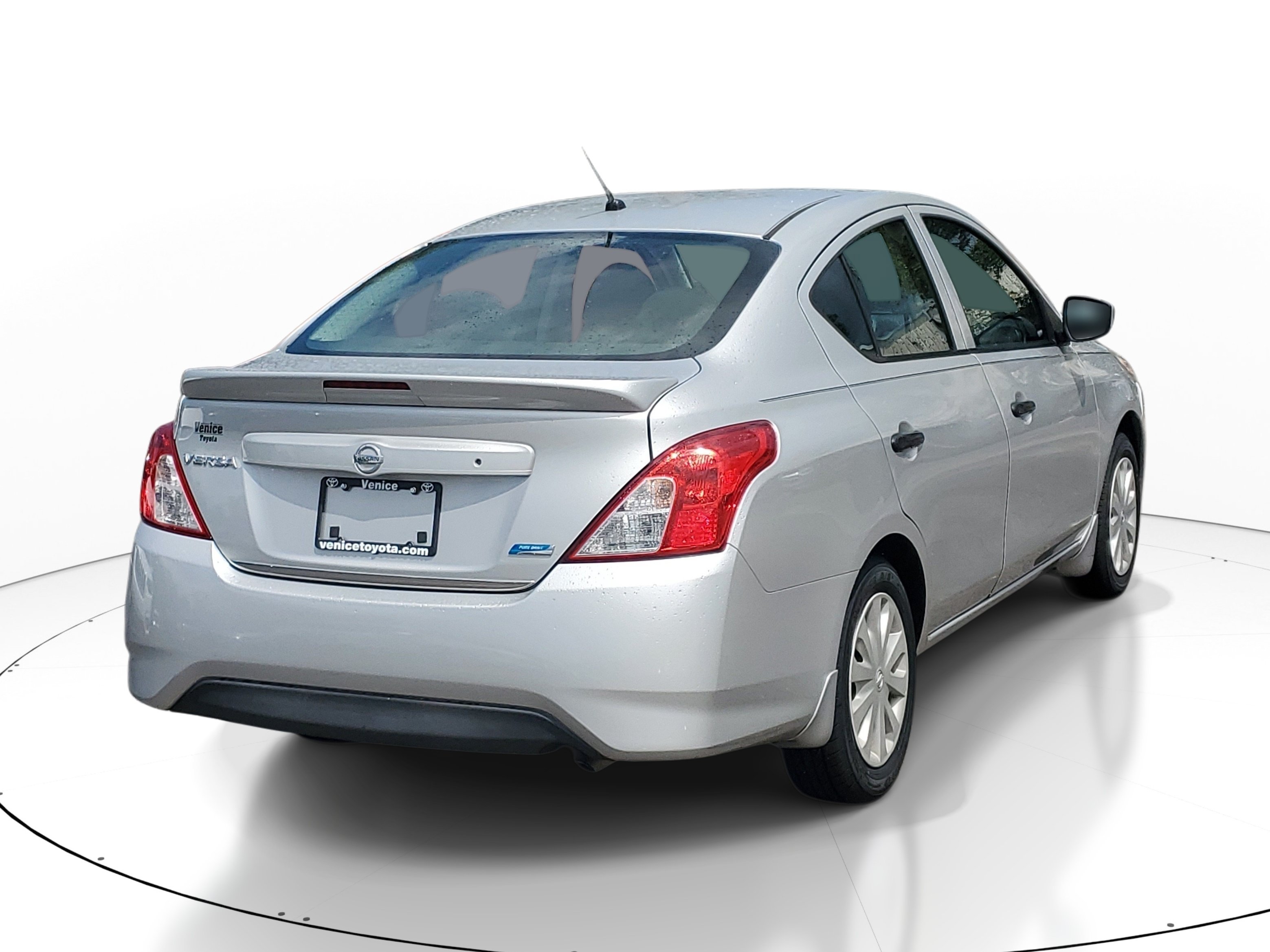 Used 2016 Nissan Versa S Plus FWD image 6