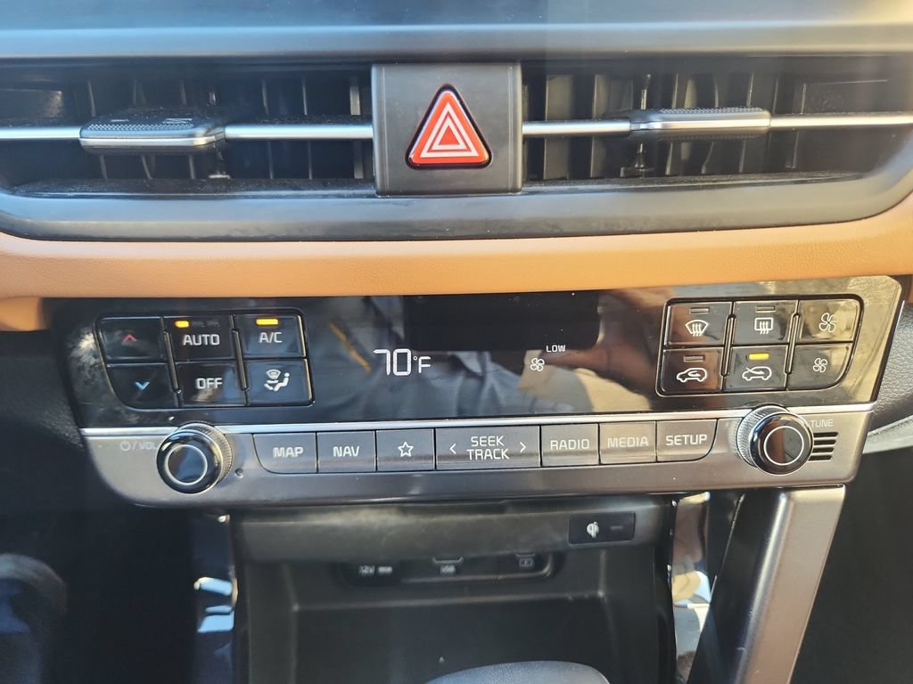 Certified 2024 Kia Seltos SX AWD/4WD image 23