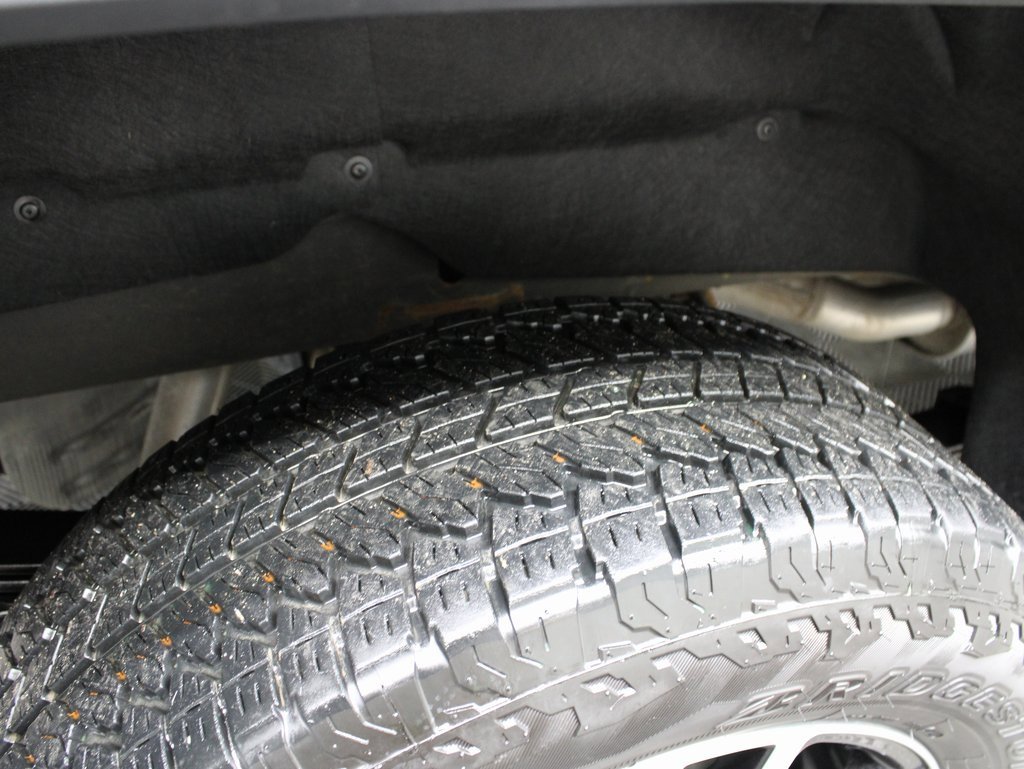 Used 2024 GMC Sierra 1500 AT4 image 39