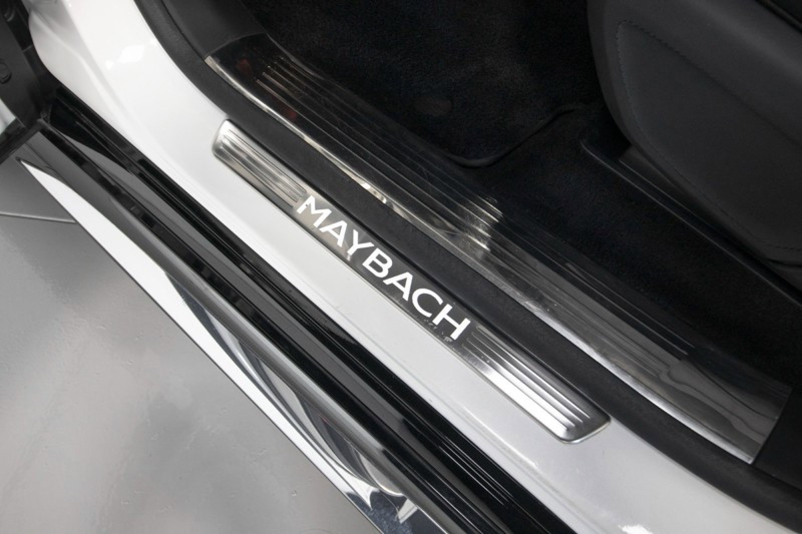 Used 2024 Mercedes-Benz Maybach GLS 600 4MATIC image 37