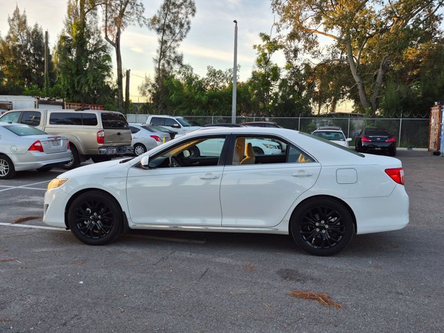 Used 2012 Toyota Camry LE FWD image 7