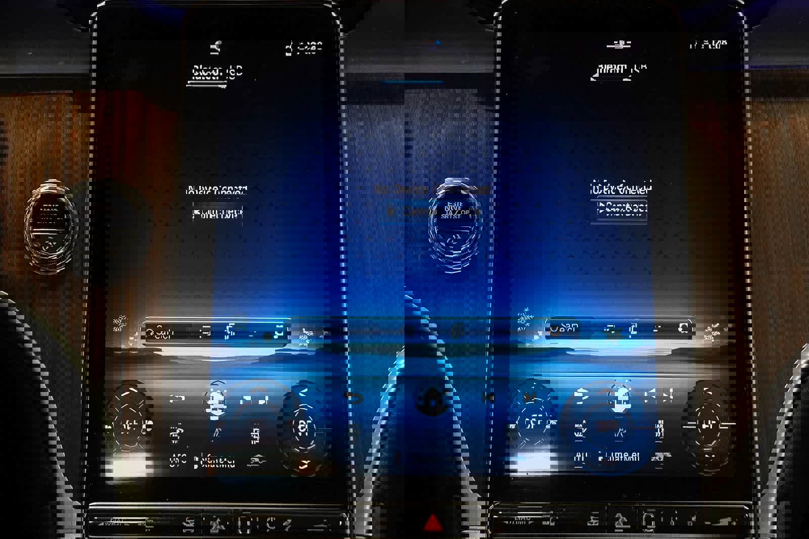 Used 2025 Mercedes-Benz GLC 300 4MATIC image 14