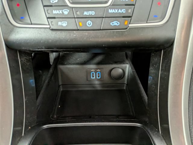 Used 2019 Ford Fusion SE FWD image 6