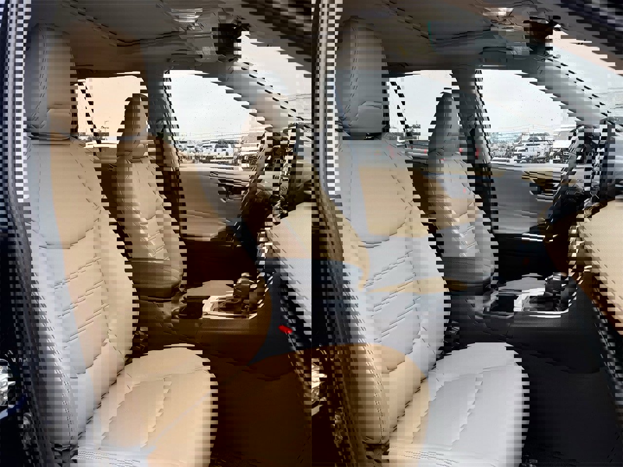 Used 2023 Toyota RAV4 XLE Premium image 26