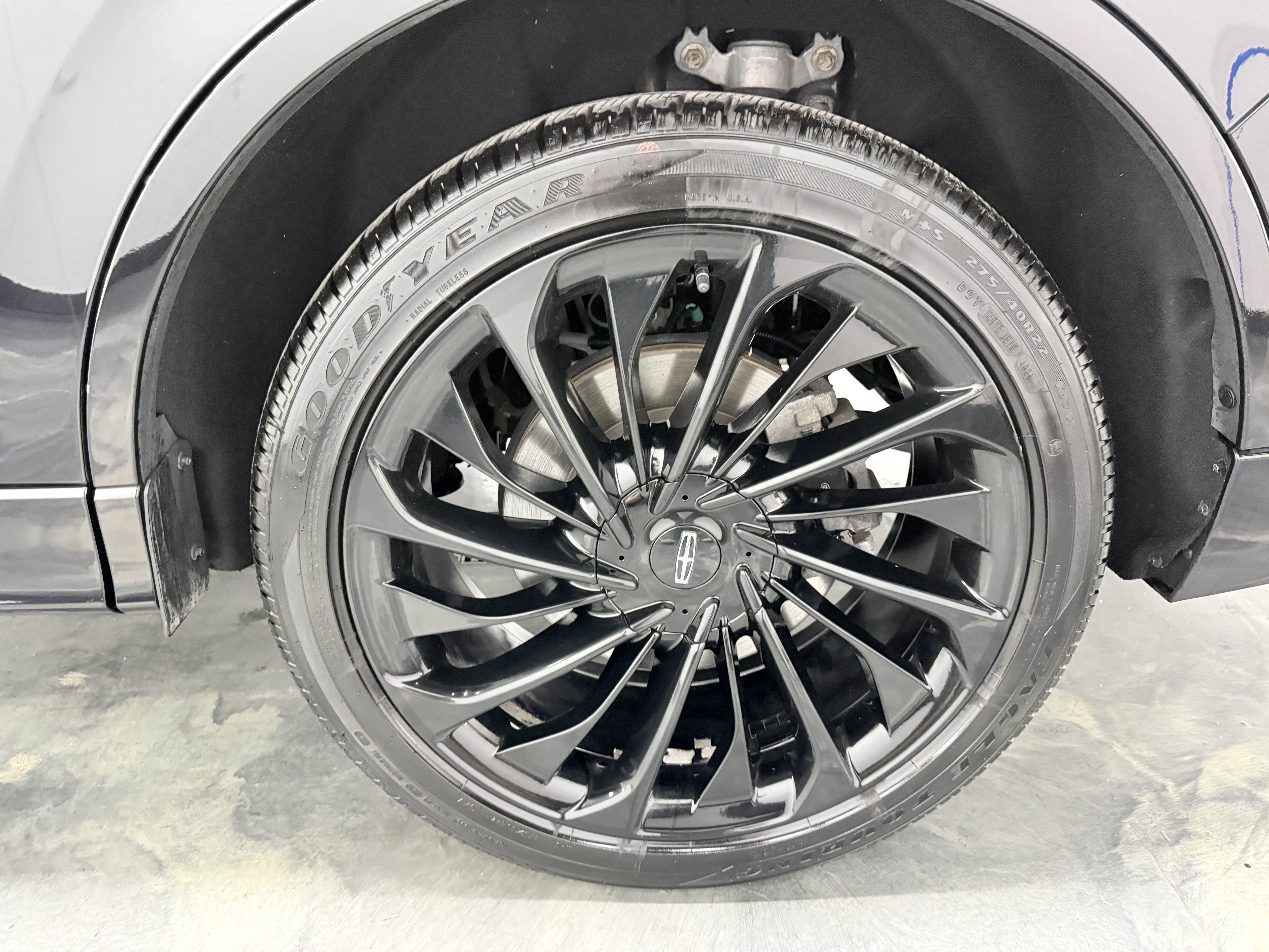 Used 2025 Lincoln Aviator Reserve w/ Jet Appearance Package AWD/4WD image 34