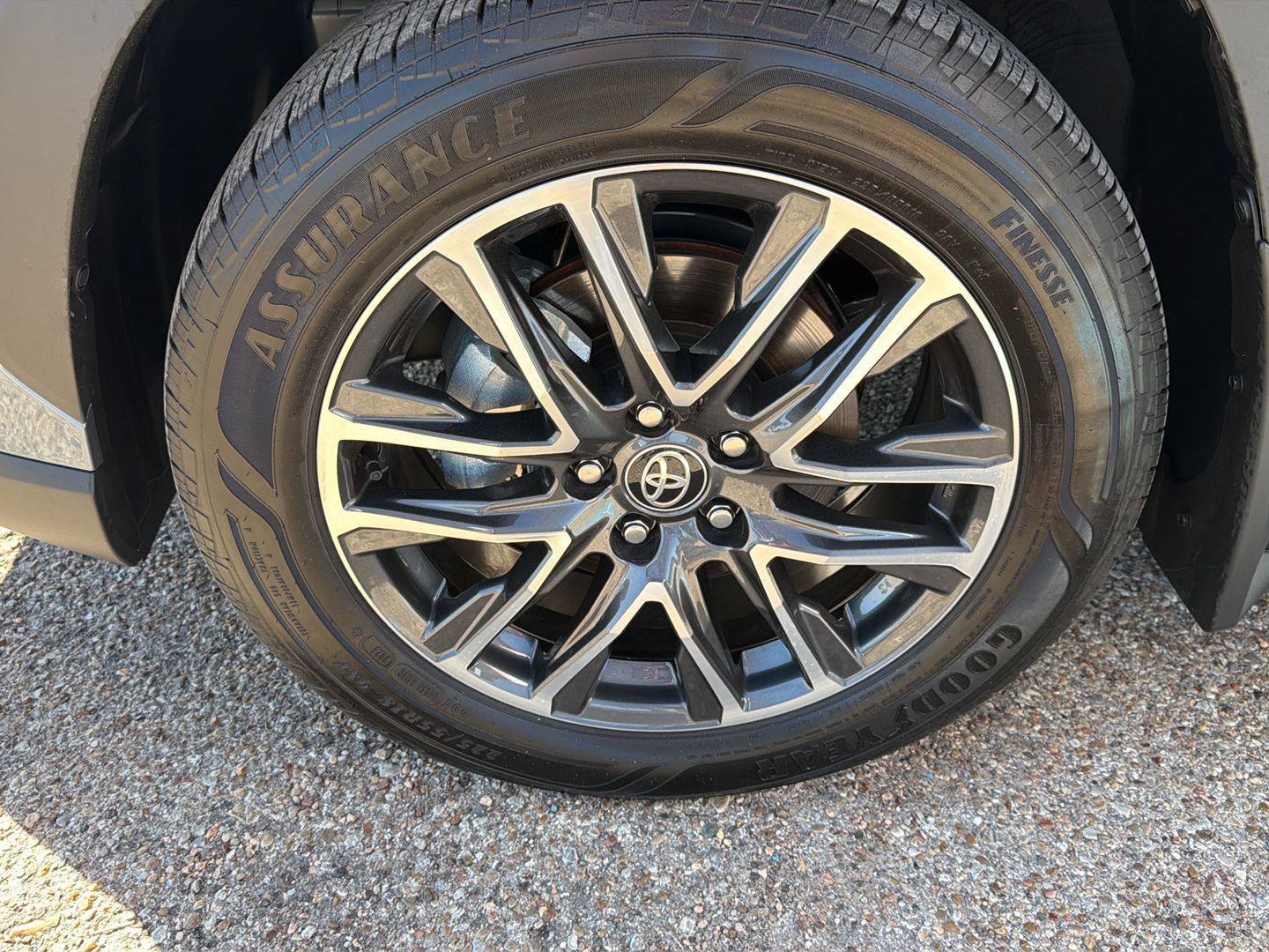 Certified 2026 Toyota Corolla Cross XLE w/ Convenience Package image 8