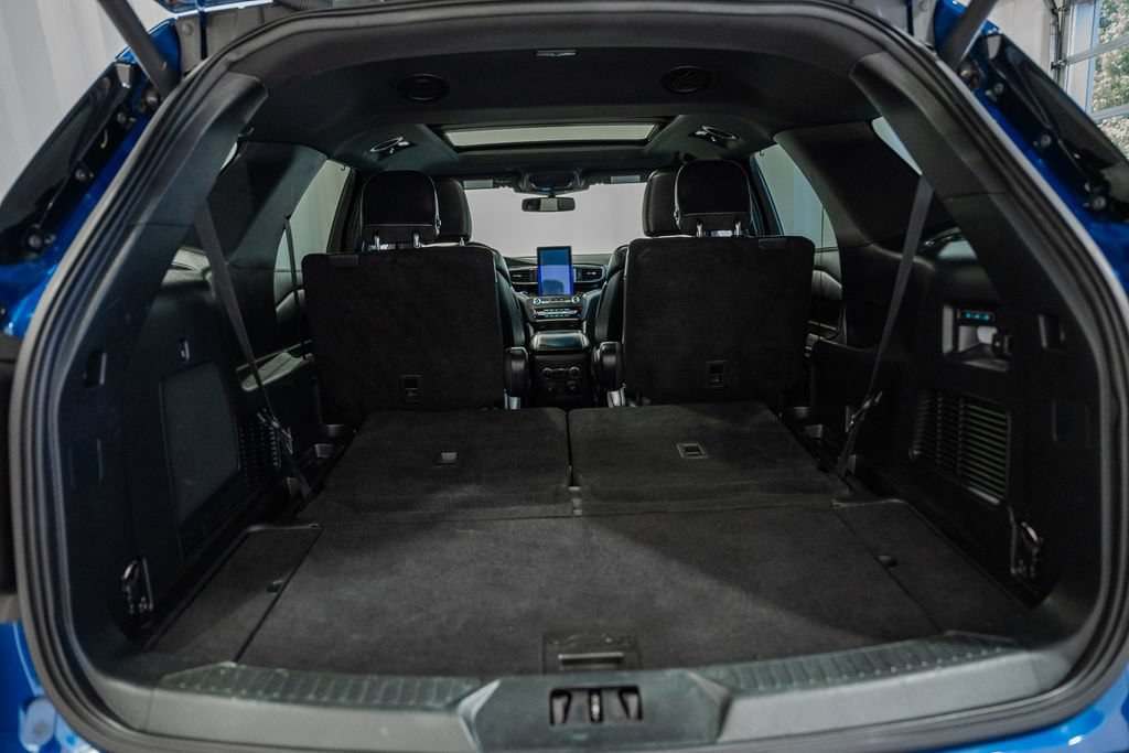 Used 2020 Ford Explorer ST w/ ST High-Performance Pack AWD/4WD image 9
