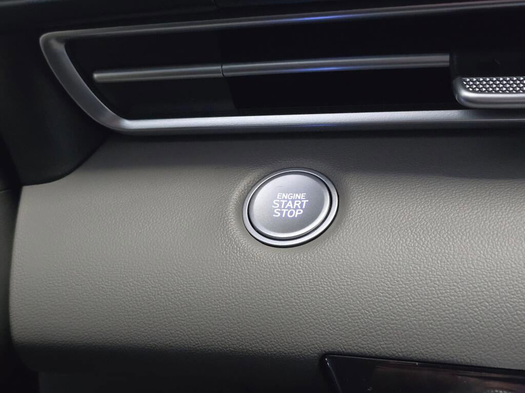 Used 2023 Hyundai Elantra Blue FWD image 30