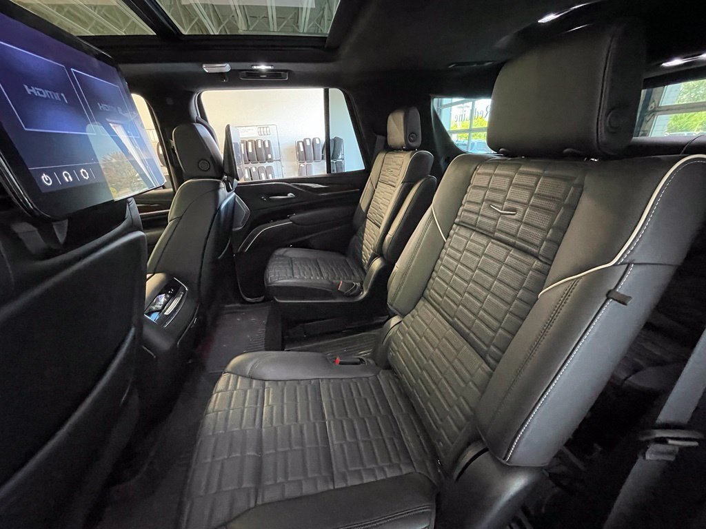 Used 2023 Cadillac Escalade Sport Platinum w/ LPO, ONYX Package AWD/4WD image 55