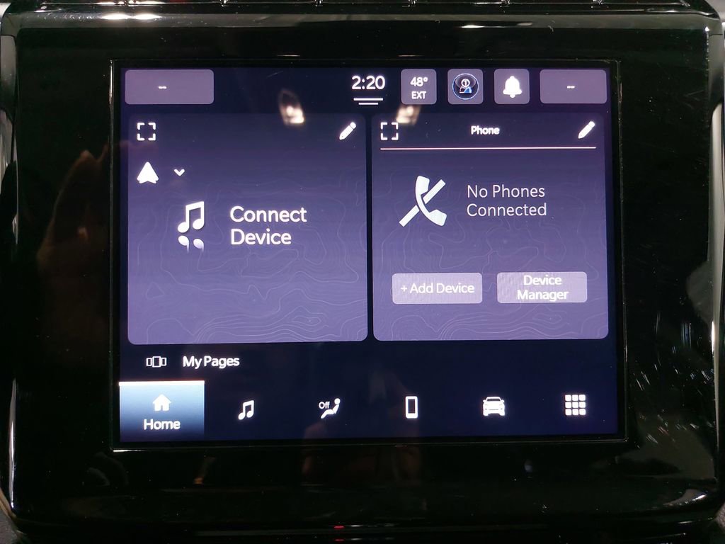 Used 2023 Jeep Grand Cherokee Laredo image 21