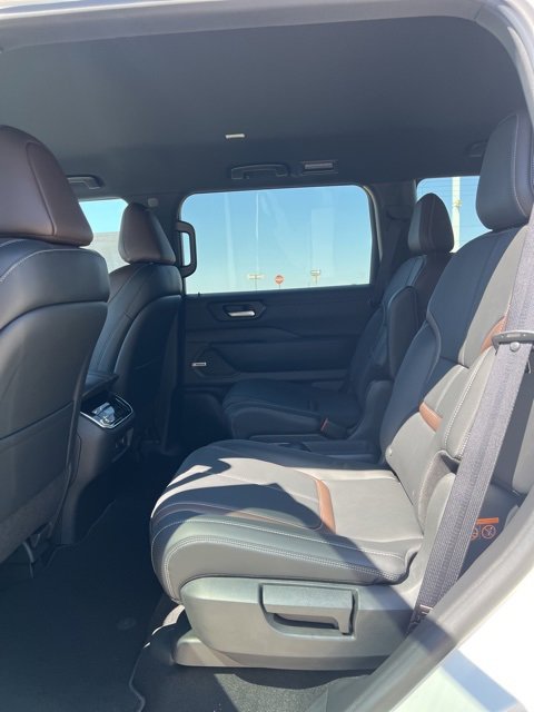 New 2026 Nissan Armada SL w/ Captain's Chari Seat Package image 10
