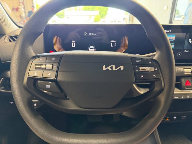 Used 2026 Kia K4 FWD image 21