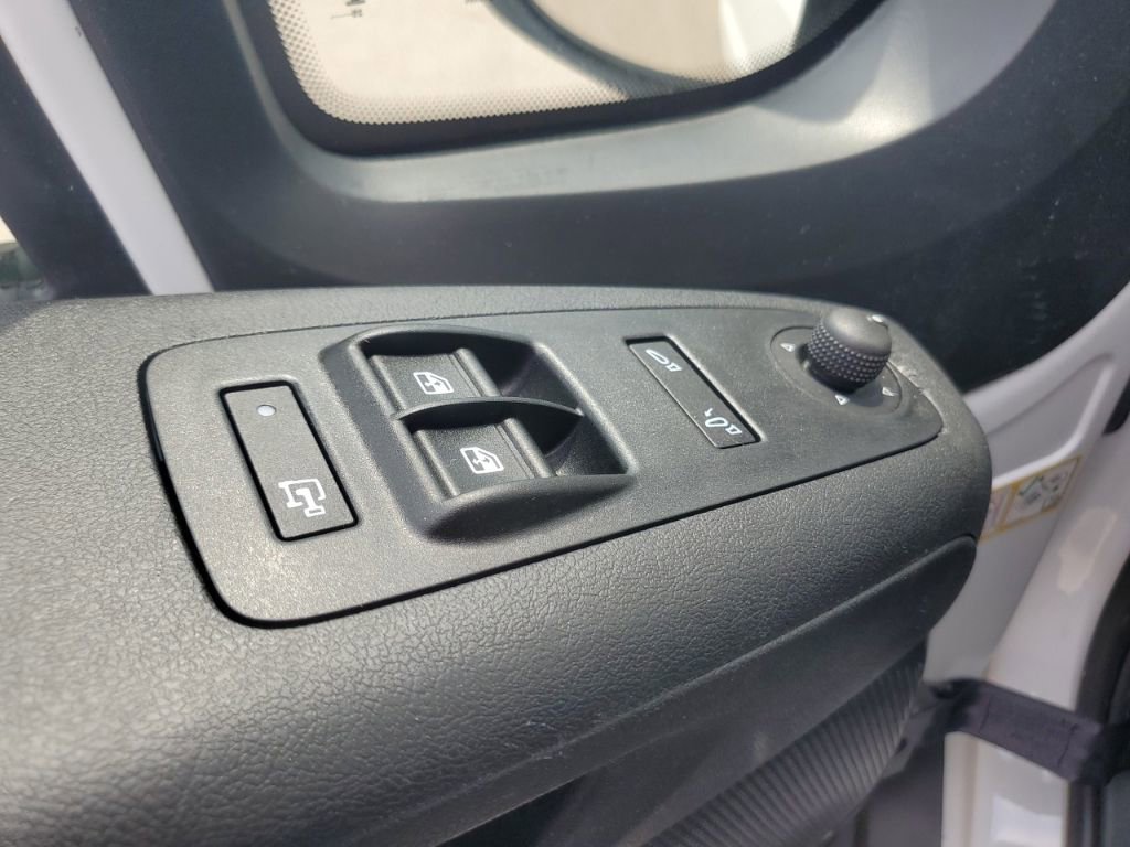Used 2026 RAM ProMaster 2500 w/ Convenience Group FWD image 9