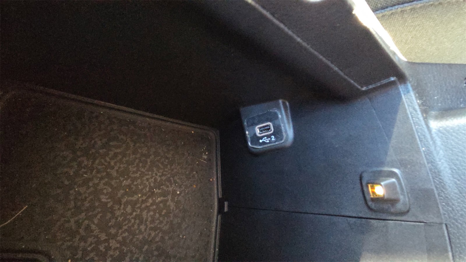 Used 2024 Jeep Wrangler Sport image 21