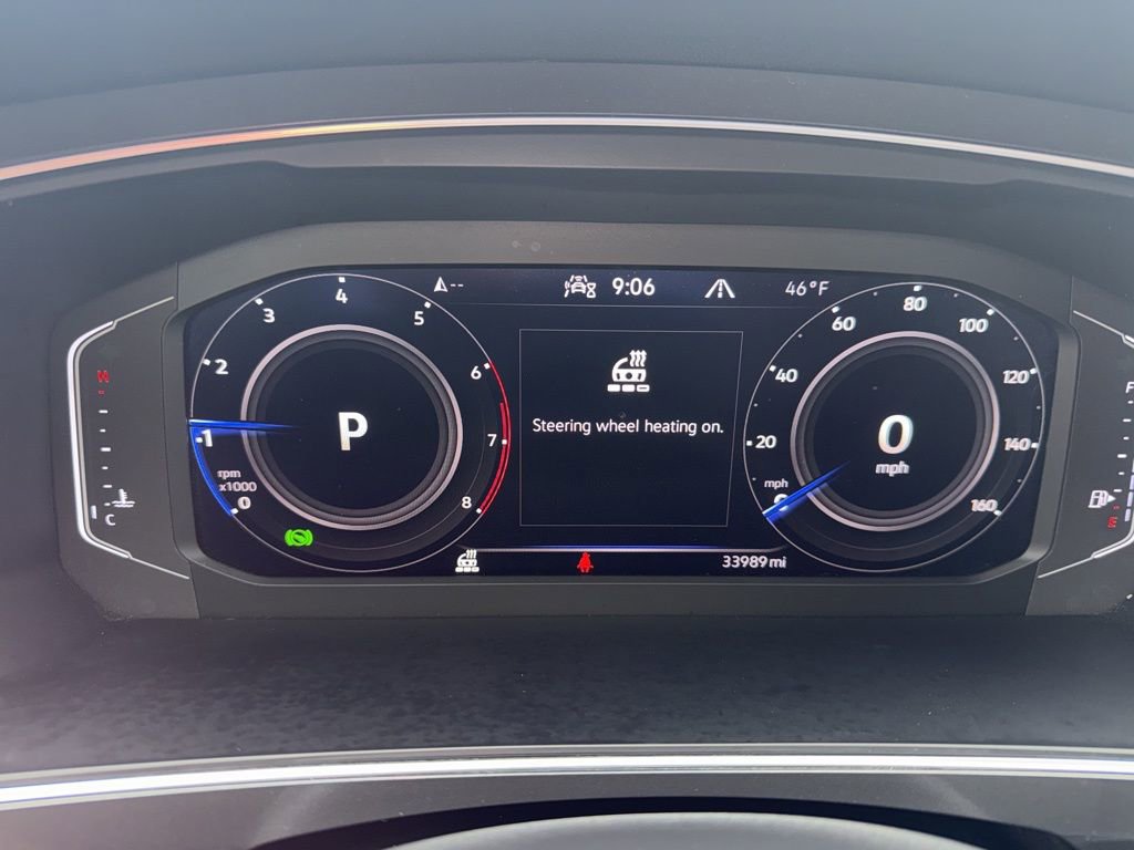 Certified 2022 Volkswagen Tiguan SEL R-Line image 16