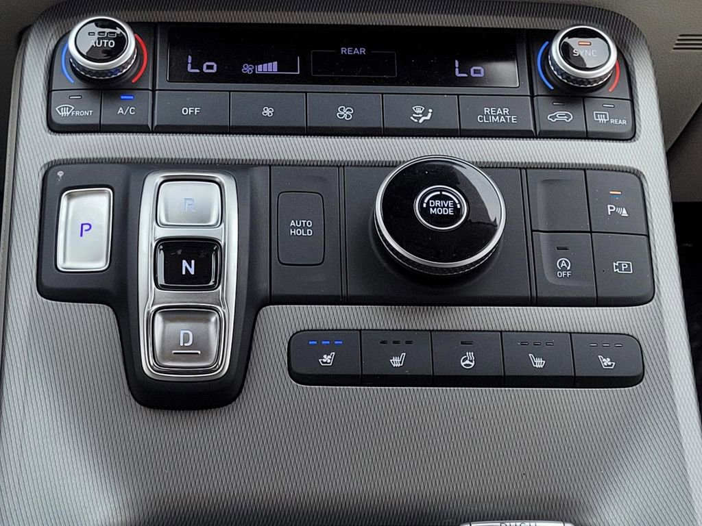 Used 2024 Hyundai Palisade Limited image 21