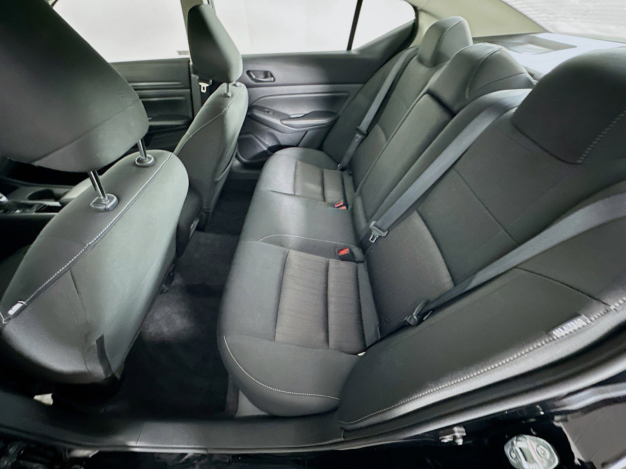 Used 2025 Nissan Altima 2.5 SV image 25