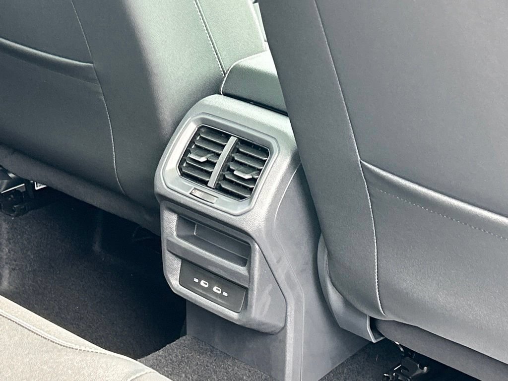 New 2026 Volkswagen Taos SEL AWD/4WD image 50