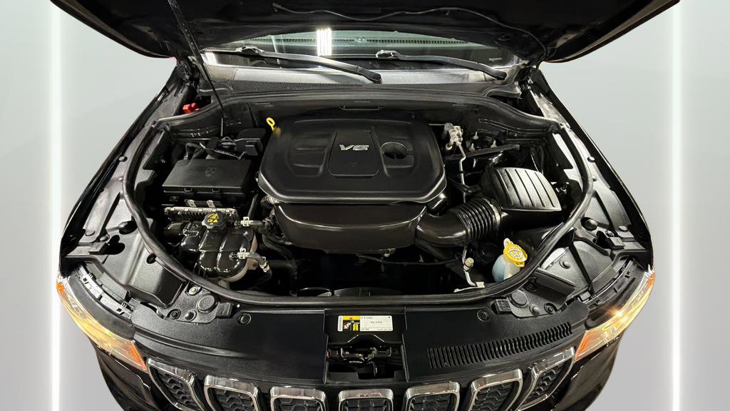 Used 2017 Jeep Grand Cherokee Laredo w/ Quick Order Package 23E AWD/4WD image 35