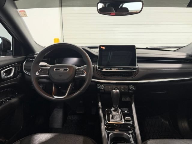 Used 2024 Jeep Compass Limited w/ High Altitude Package AWD/4WD image 30