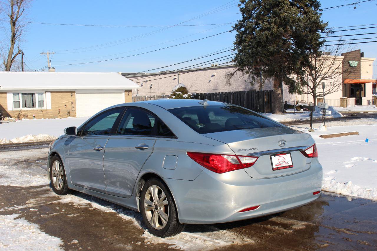 Used 2011 Hyundai Sonata Limited w/ Navigation Pkg 5 FWD image 7