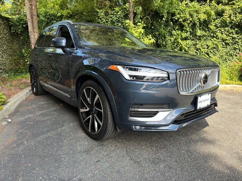 Used 2024 Volvo XC90 B6 Ultimate w/ Lounge Package image 3