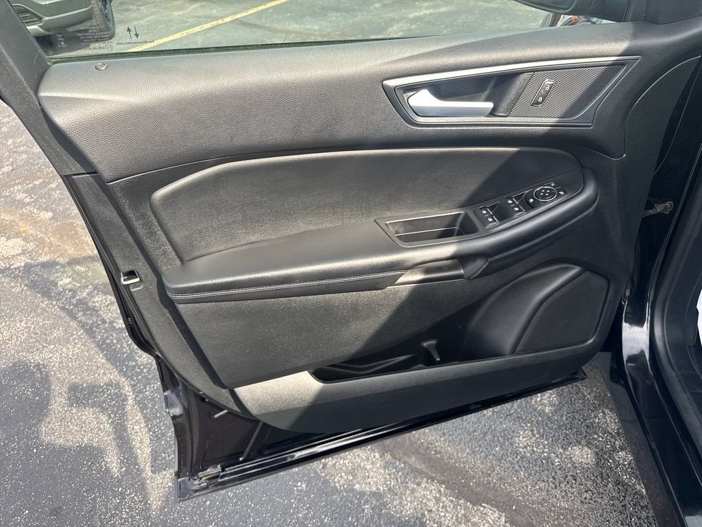 Used 2024 Ford Edge SE AWD/4WD image 25